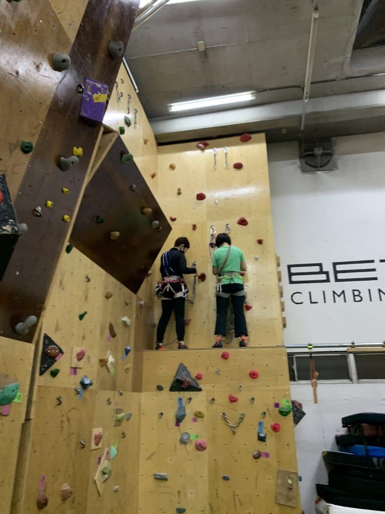 ロープ練習会・懸垂下降・リードクライミング・マルチピッチクライミング・支点構築・登り返し