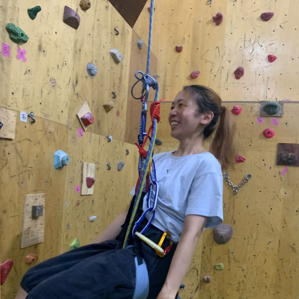 Beta climbing gym course ｜Rappelling course