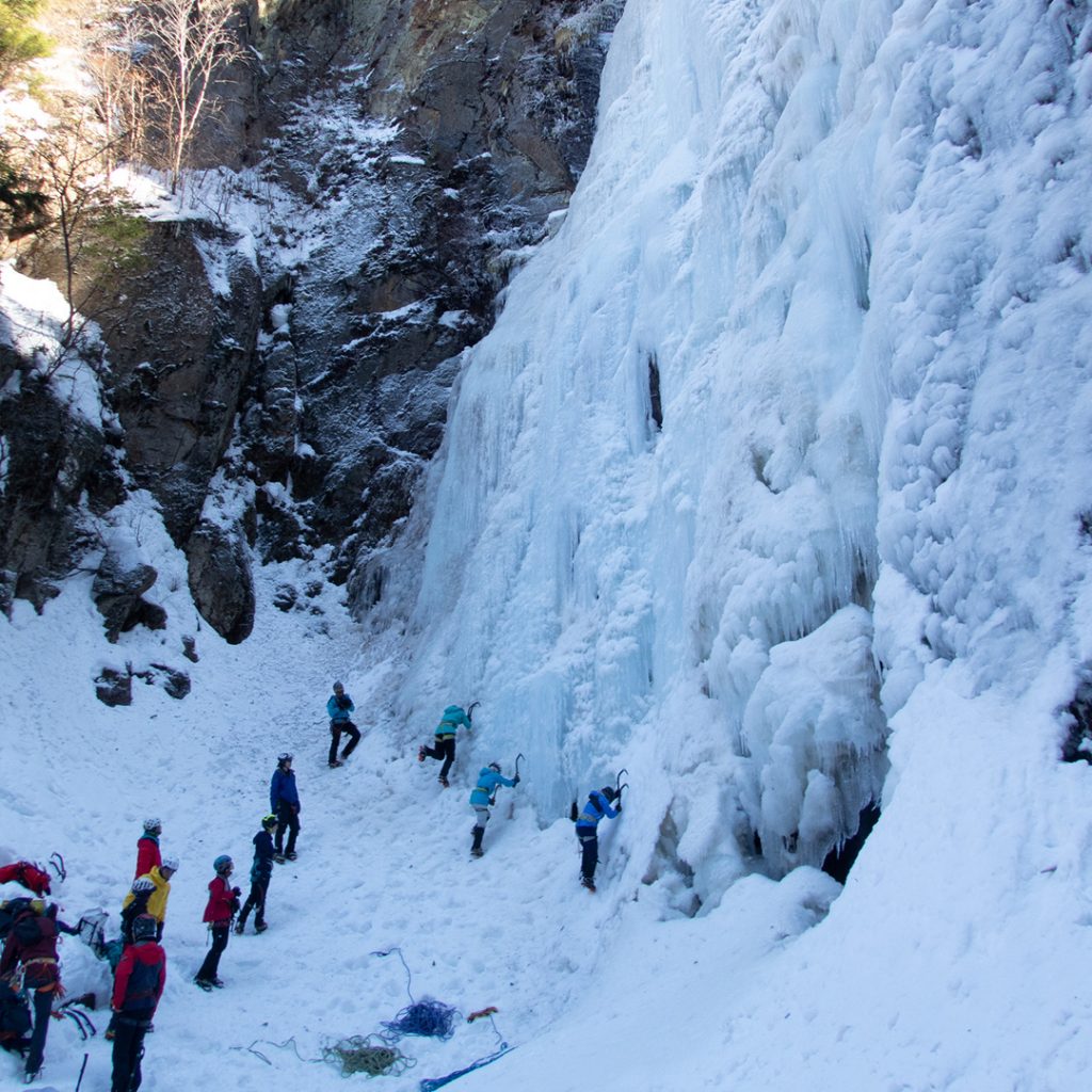 Beta Climbing Gym | Ice climbing course Yonago Fudo