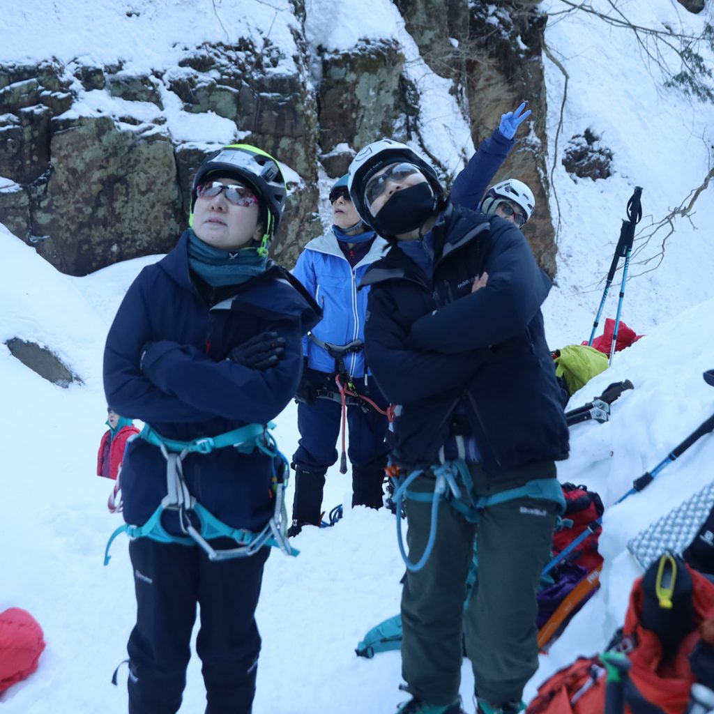 Beta Climbing Gym | Ice climbing course Yonago Fudo