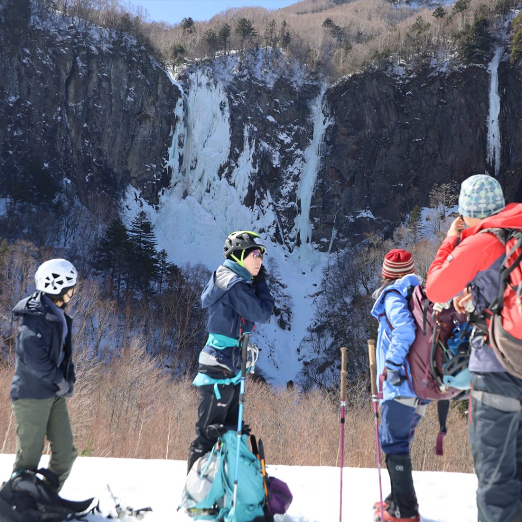 Beta Climbing Gym | Ice climbing course Yonago Fudo