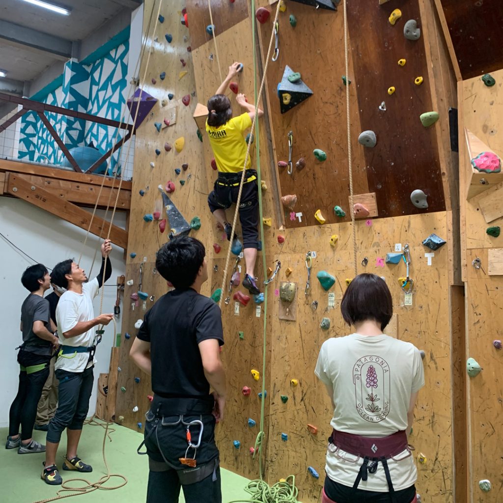 Beta Climbing Gym Seminar, Lead Climbing Beginner Seminar, Top Rope Belay